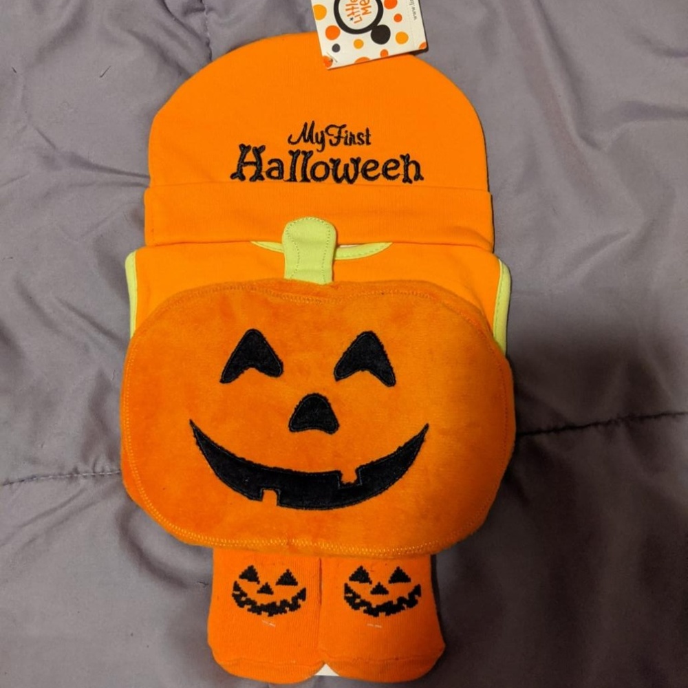 Halloween bib/hat/socks